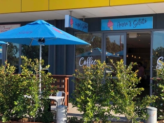 Annas-Gelato-Umbrellas-Perth