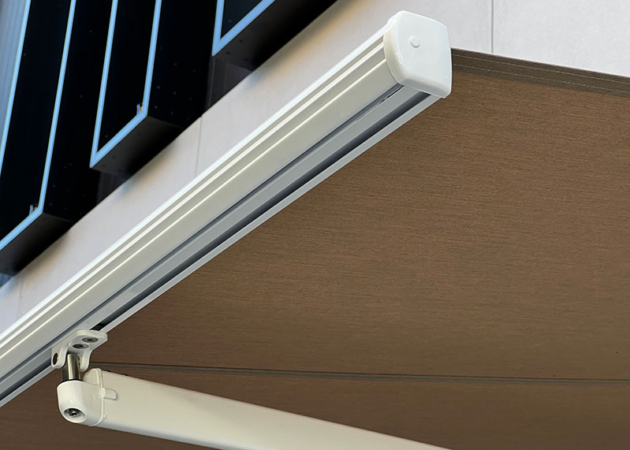 Folding-Arm-Awnings-Perth-02