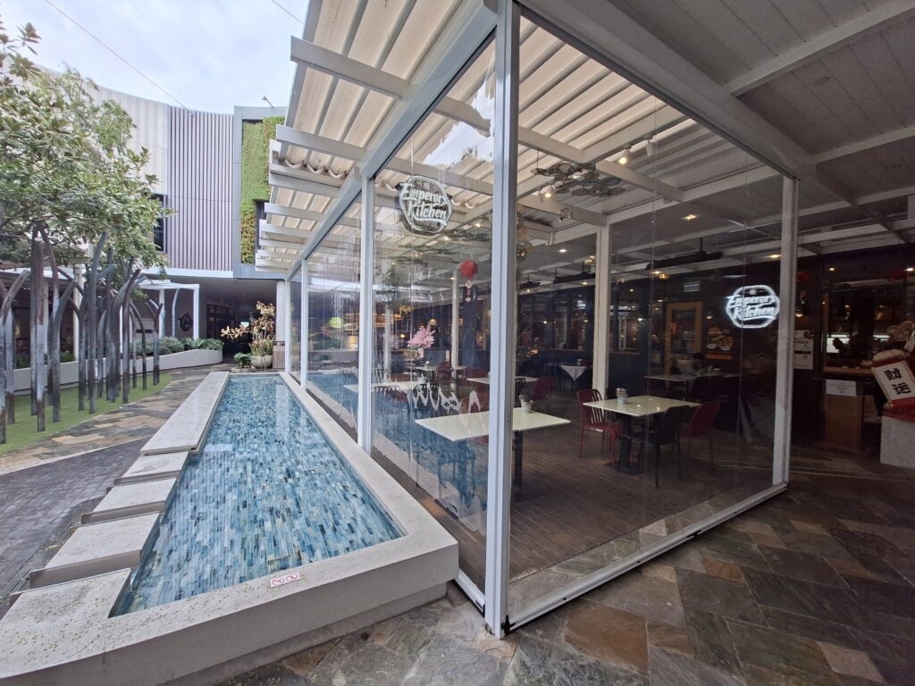 Clear blinds for shopping centre